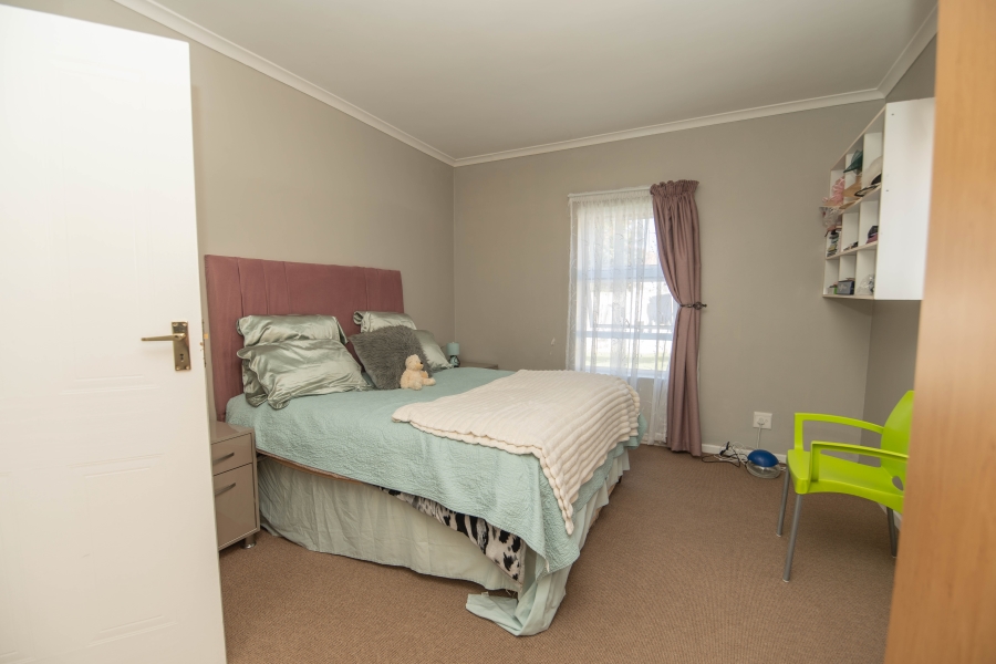 4 Bedroom Property for Sale in Summerstrand Eastern Cape